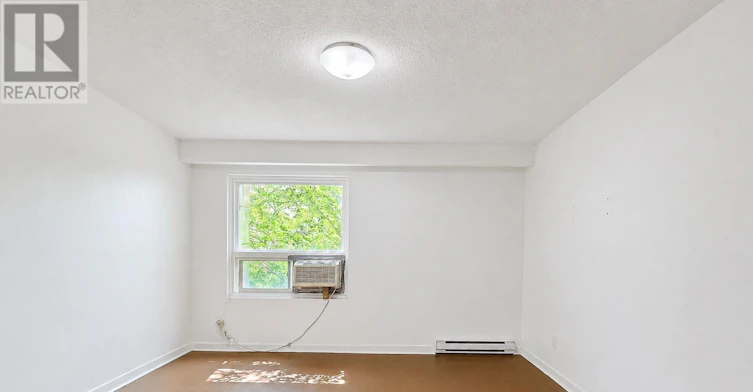 REAR-961A Eglinton Avenue, Toronto, ON, M6C 2C4 - 12