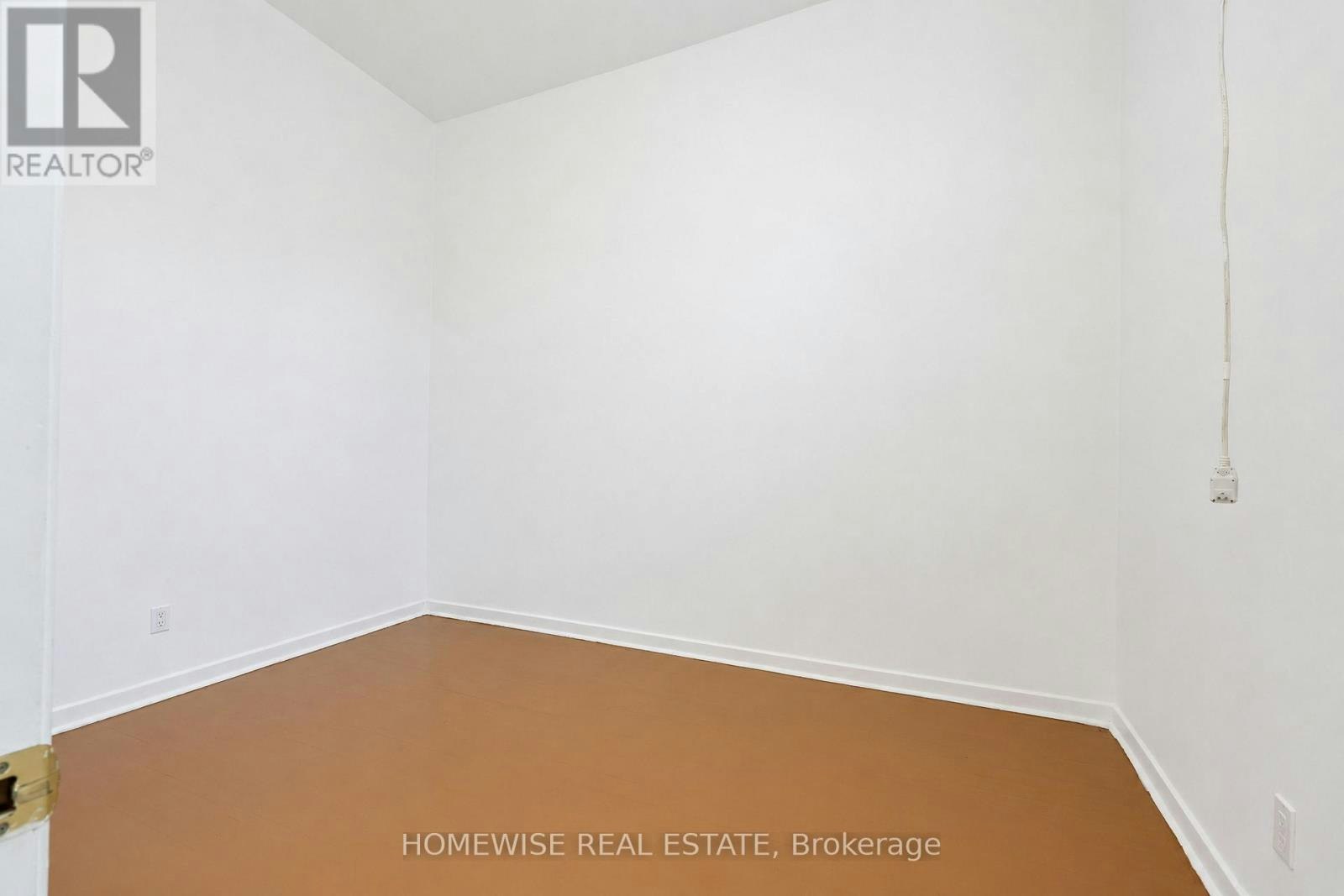 REAR-961A Eglinton Avenue, Toronto, ON, M6C 2C4 - 24
