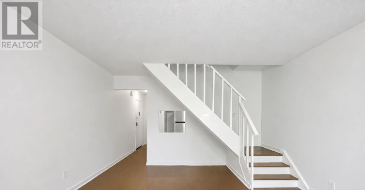 REAR-961A Eglinton Avenue, Toronto, ON, M6C 2C4 - 16
