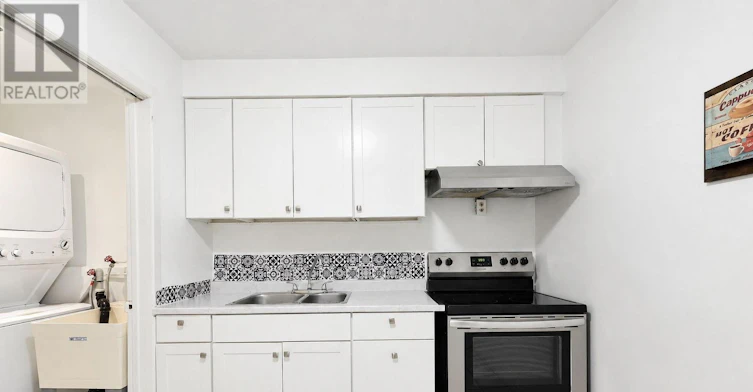 REAR-961A Eglinton Avenue, Toronto, ON, M6C 2C4 - 6