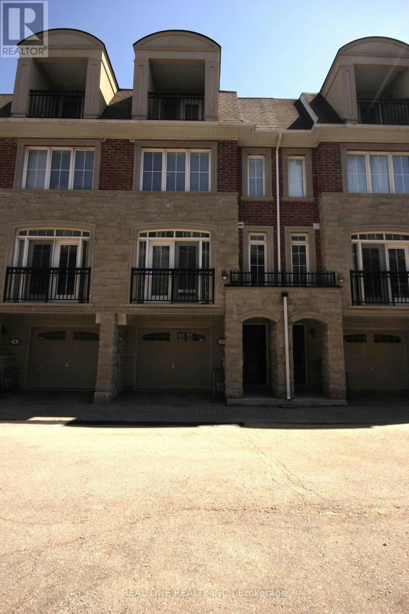 7 Slingsby Lane, Toronto, ON, M2N 0H7 - 2