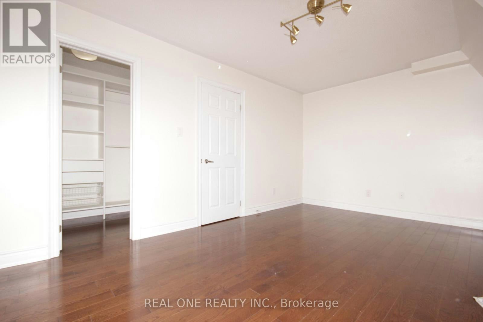 7 Slingsby Lane, Toronto, ON, M2N 0H7 - 19