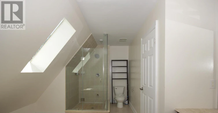 7 Slingsby Lane, Toronto, ON, M2N 0H7 - 24