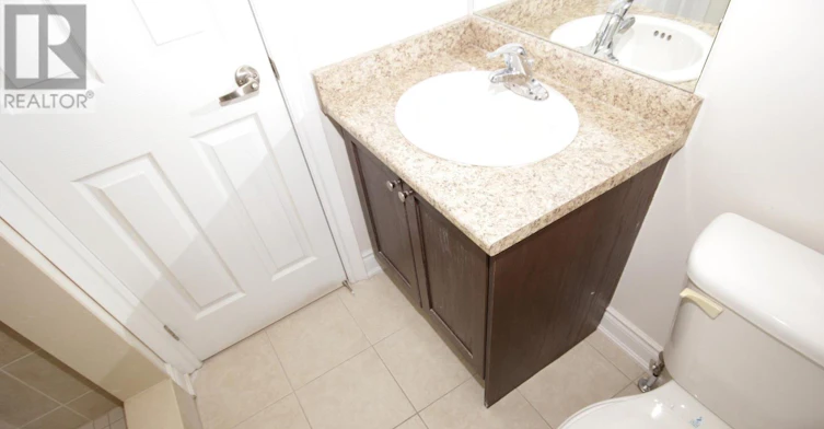 7 Slingsby Lane, Toronto, ON, M2N 0H7 - 17