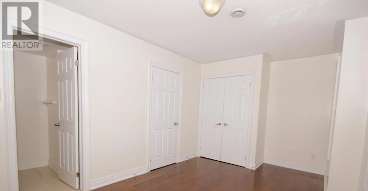 7 Slingsby Lane, Toronto, ON, M2N 0H7 - 16