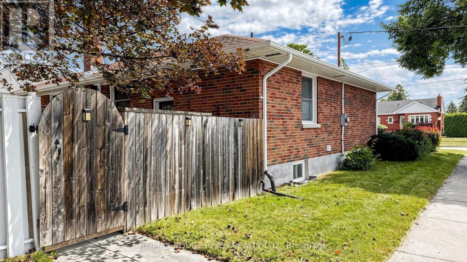 LOWER-46 Sunset Drive, Oshawa, ON, L1G 3L1 - 43