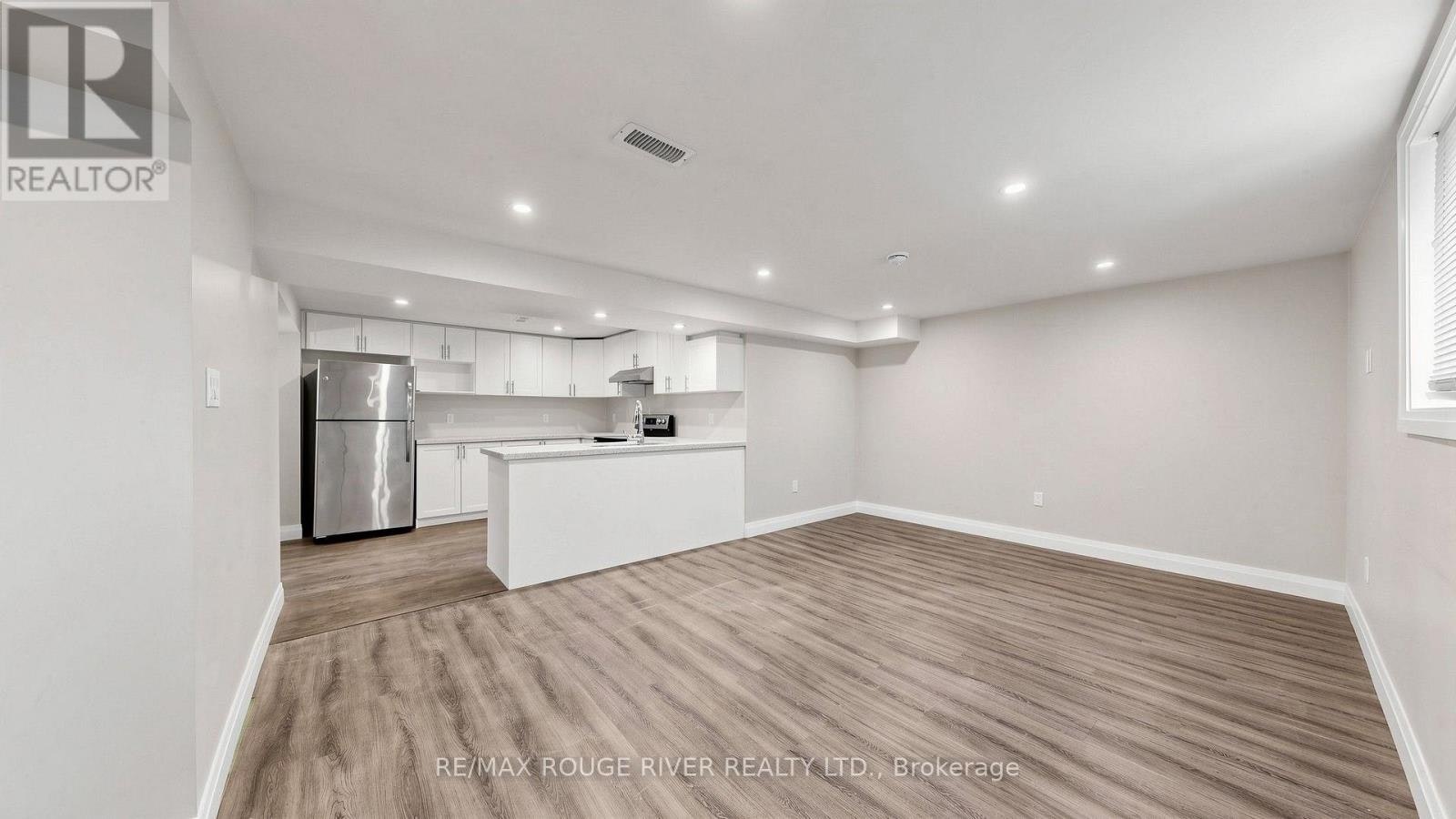 LOWER-46 Sunset Drive, Oshawa, ON, L1G 3L1 - 3