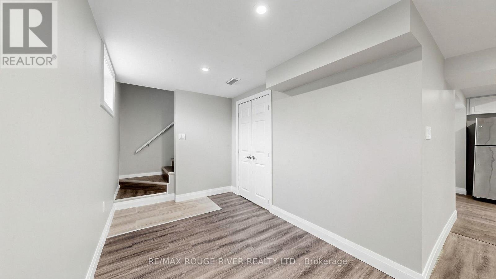 LOWER-46 Sunset Drive, Oshawa, ON, L1G 3L1 - 2