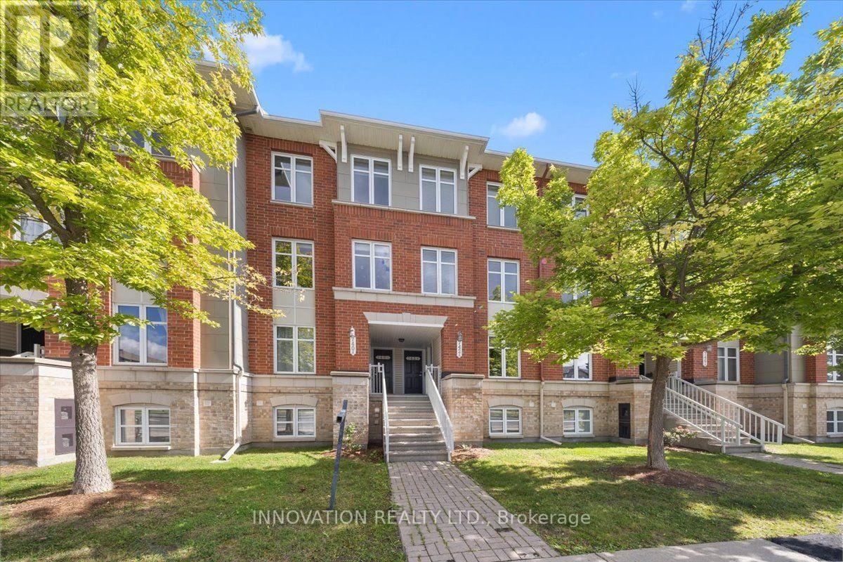 742B Chapman Mills Drive, Ottawa, ON, K2J 3V2