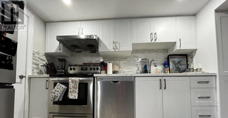 LOWER-52 Monkswood Crescent, Newmarket, ON, L3Y 2K1 - 2