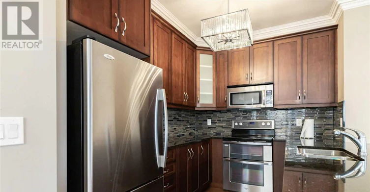 704-9245 Jane Street, Vaughan, ON, L6A 0J9 - 9