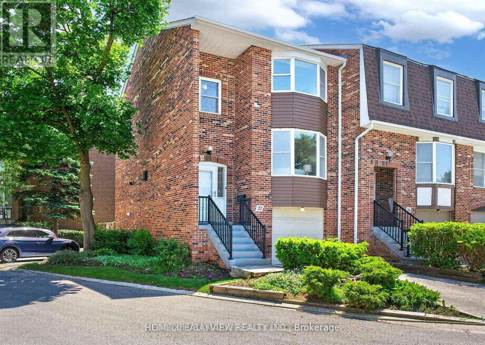 13-27 Hyde Park Court, Markham, ON, L3T 4X8 - 2