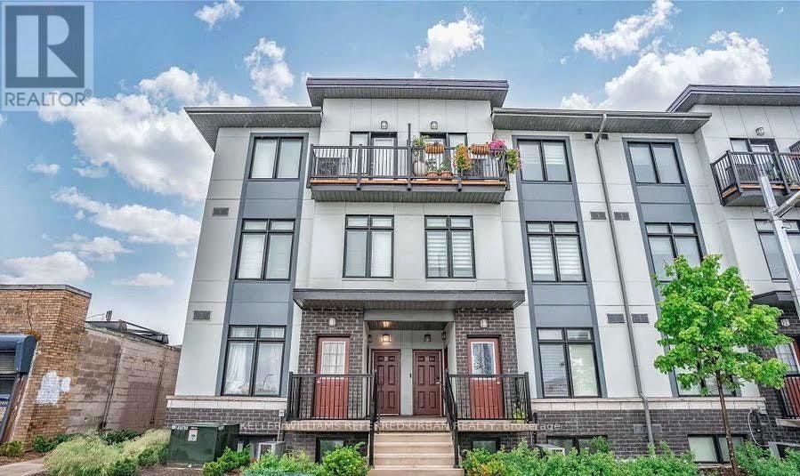 25-630 Rogers Road, Toronto, ON, M6M 1C1