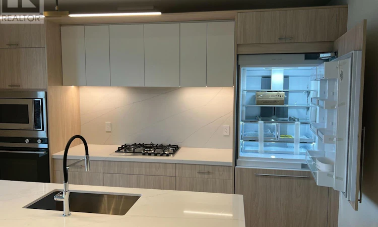 313-123 Maurice Drive