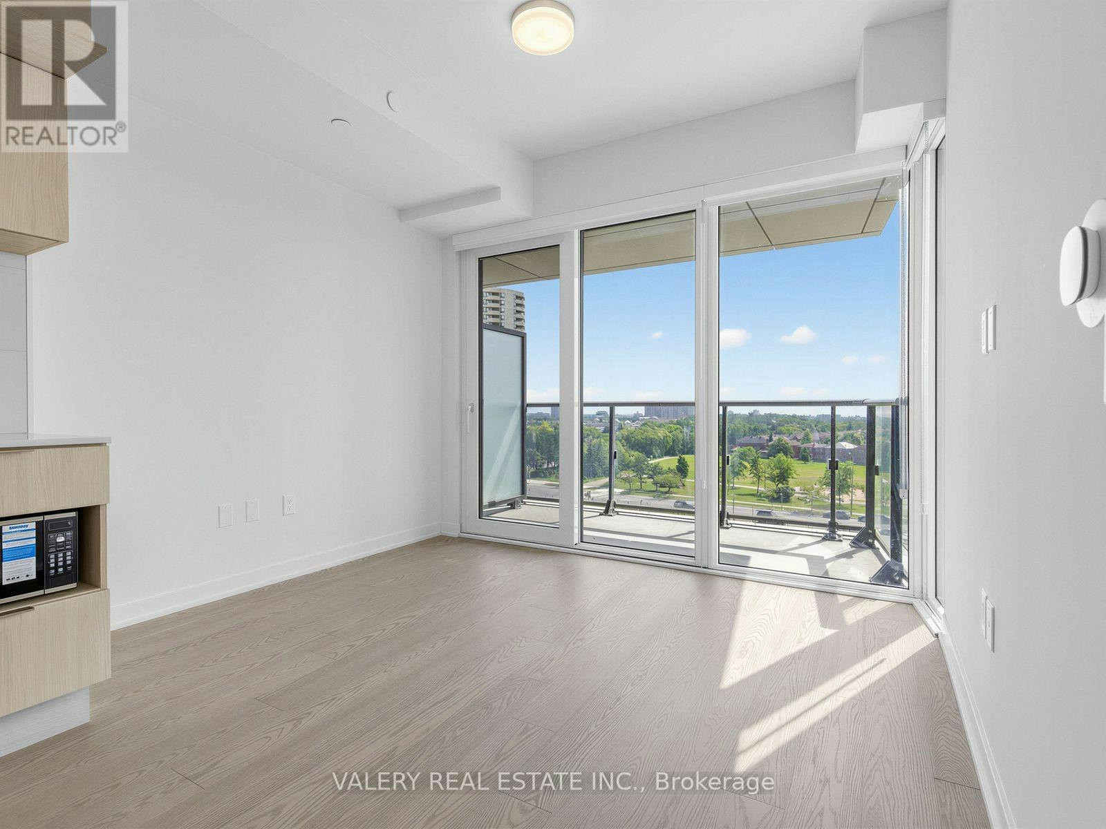 516-448 Burnhamthorpe Road W, Mississauga, ON, L5B 0R4 - 10