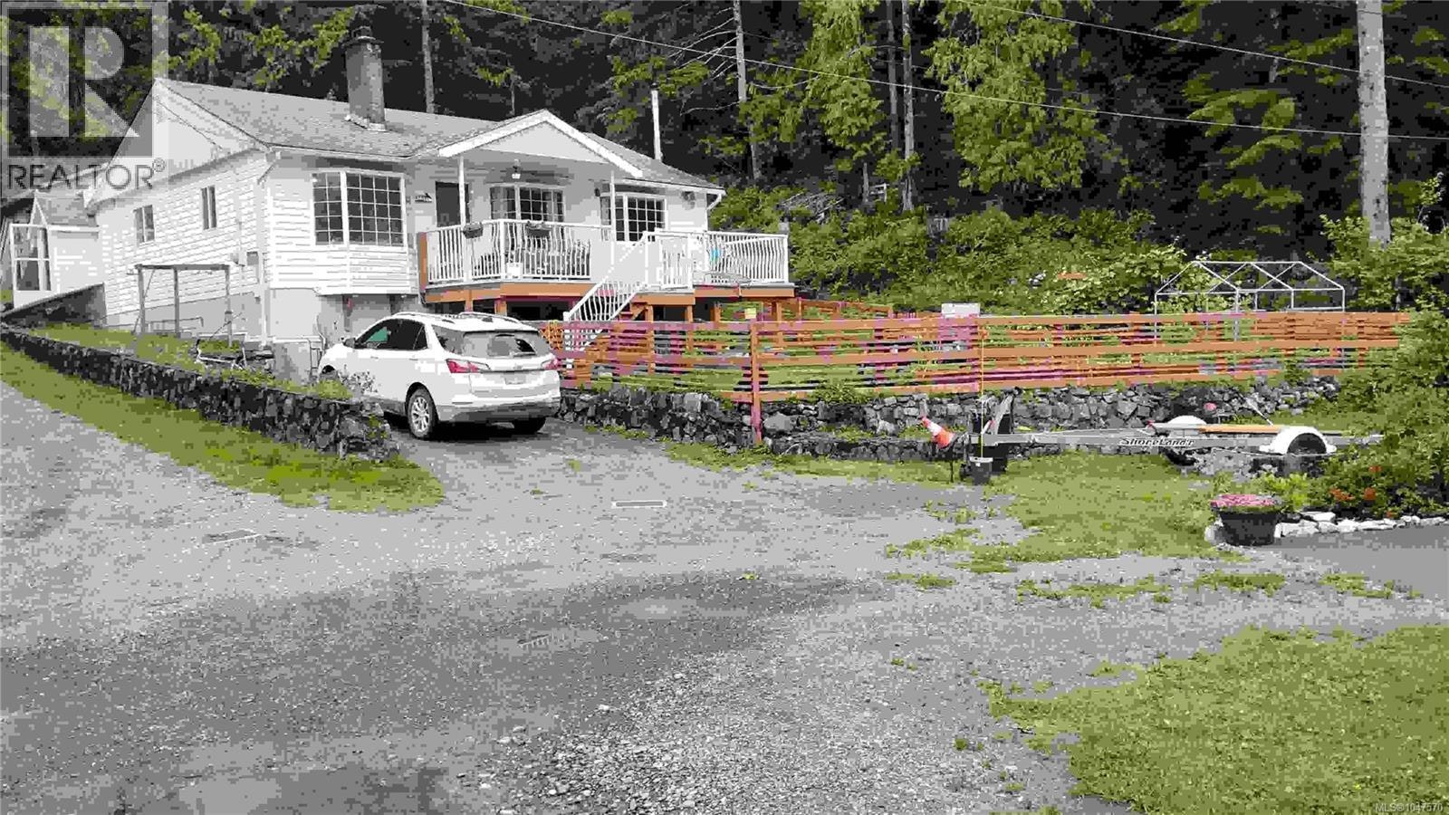 922 Resolution Road, Tahsis-Zeballos, BC, V0P 1X0