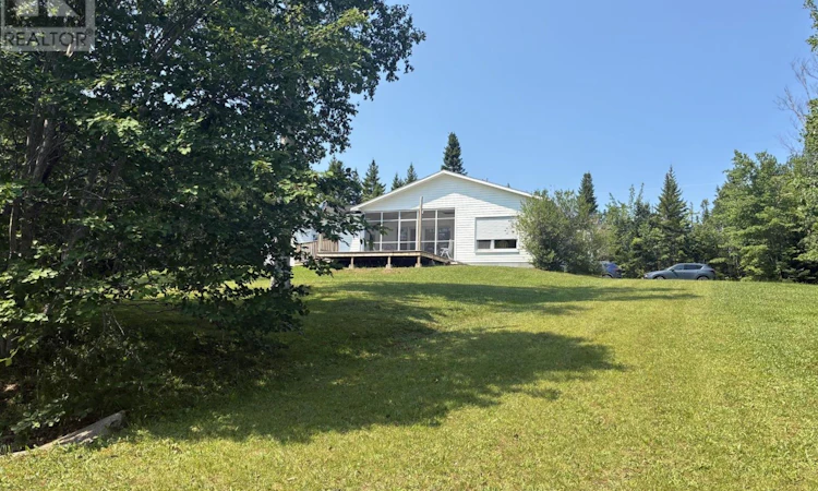 135 Eagles Way