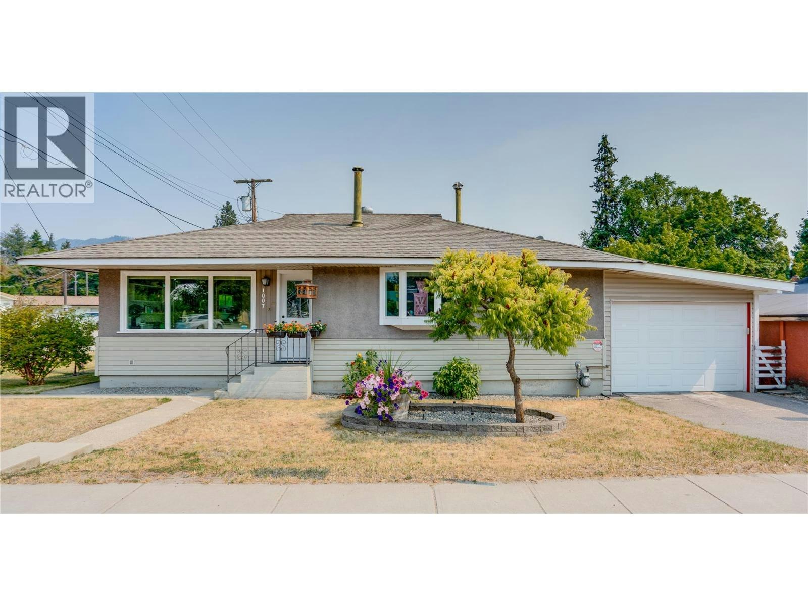 1007 George Street, Enderby, BC, V0E 1V0