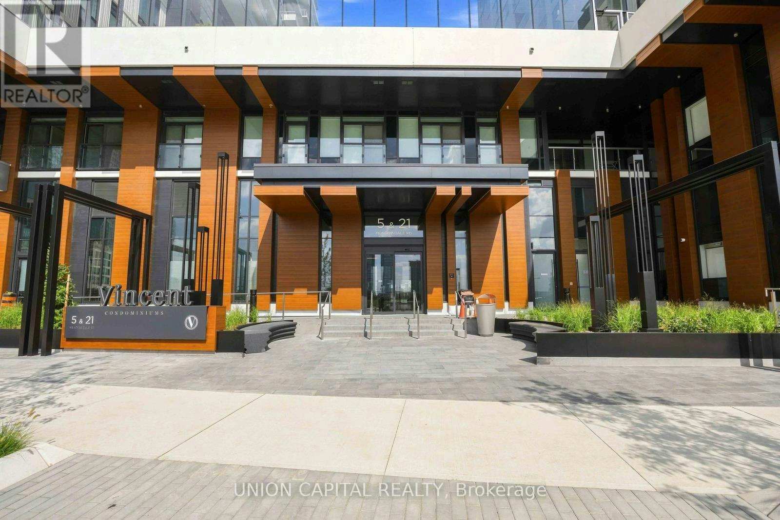 1102-5 Meadowdale Road, Toronto, ON, L4K 0C7 - 2