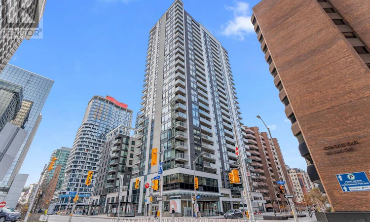 1403-340 Queen Street