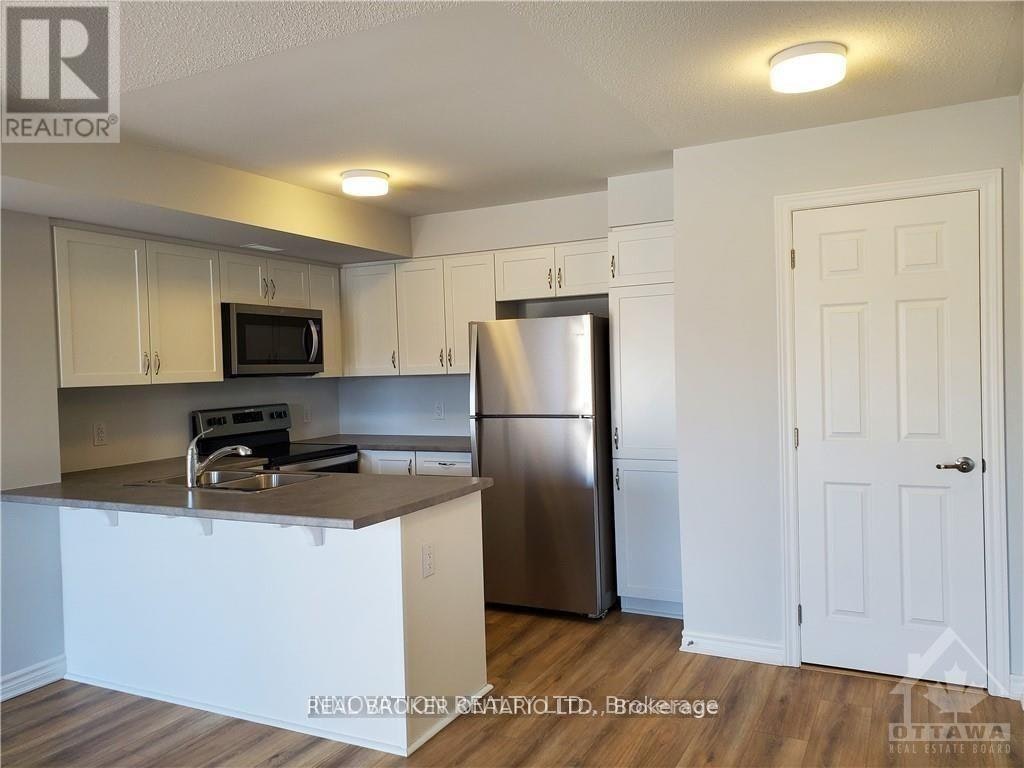719 Rouncey Road, Ottawa, ON, K2S 1B6 - 3