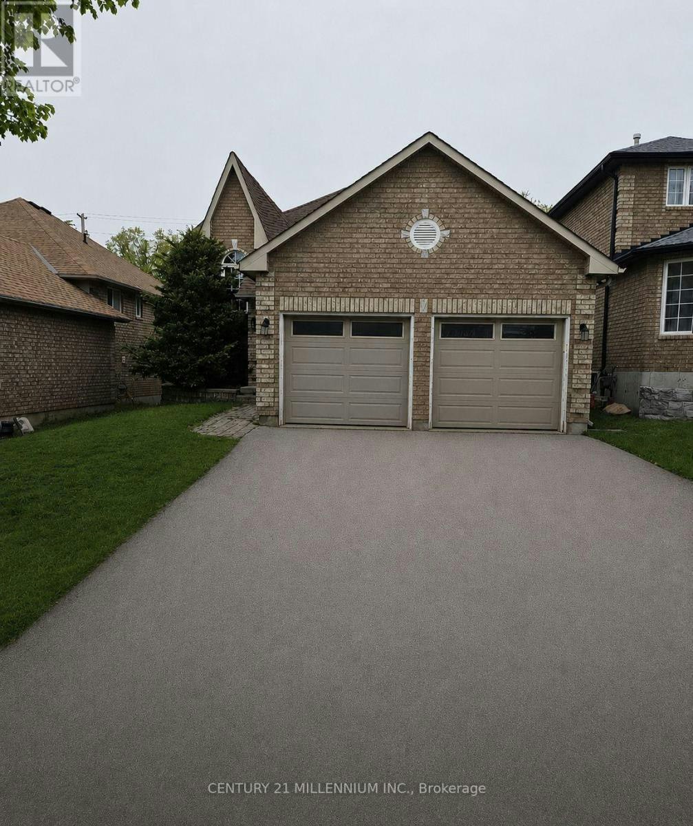89 Masters Drive, Barrie, ON, L4M 6W8