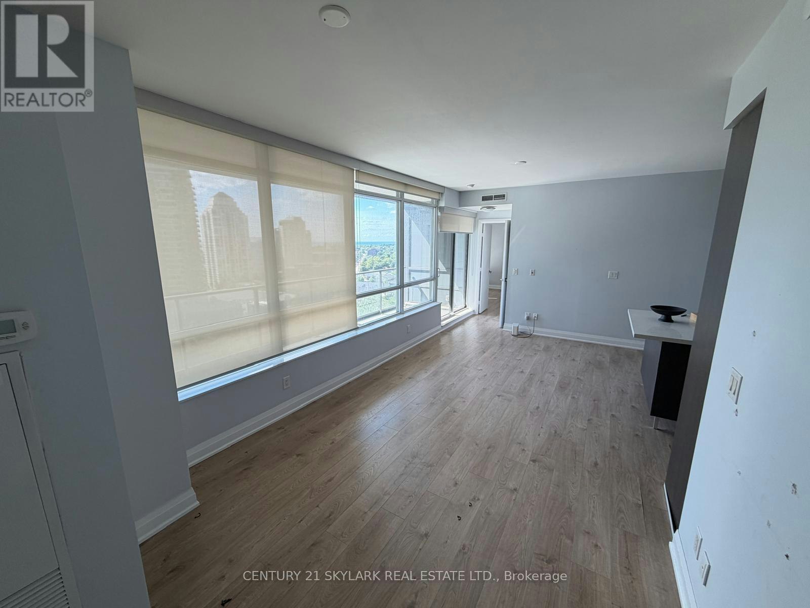 1510-36 Parklawn Road, Toronto, ON, M8Y 3H8 - 4