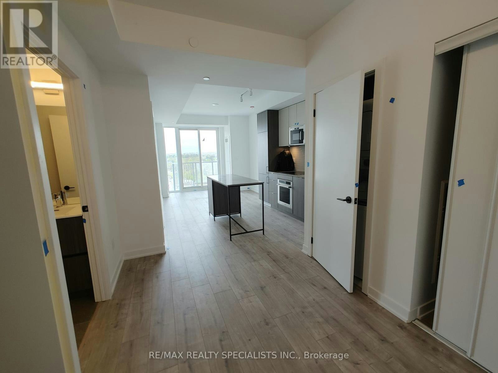 1302-220 Missinnihe Way, Mississauga, ON, L5H 0A9 - 2