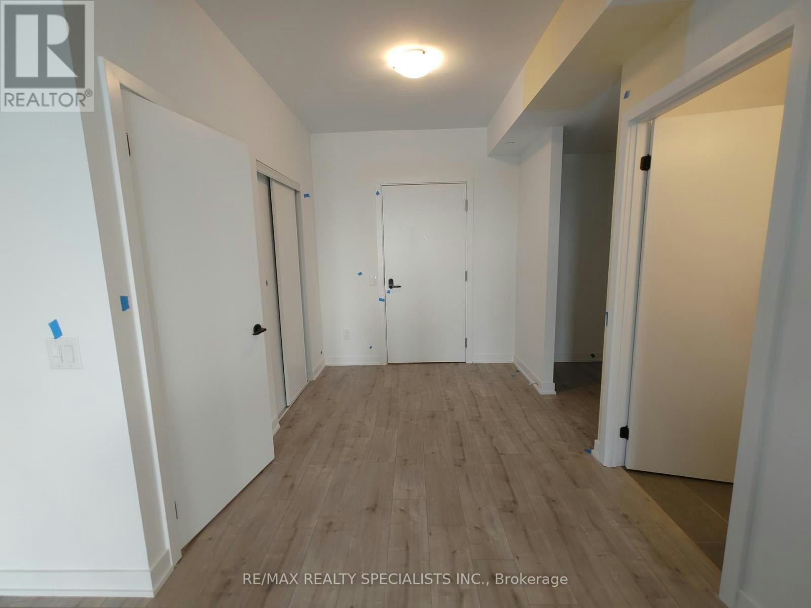 1302-220 Missinnihe Way, Mississauga, ON, L5H 0A9 - 4