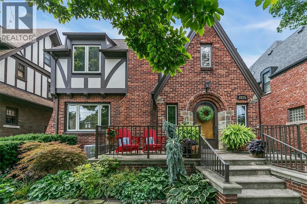 2275 Victoria Avenue, Windsor, ON, N8X 1R2