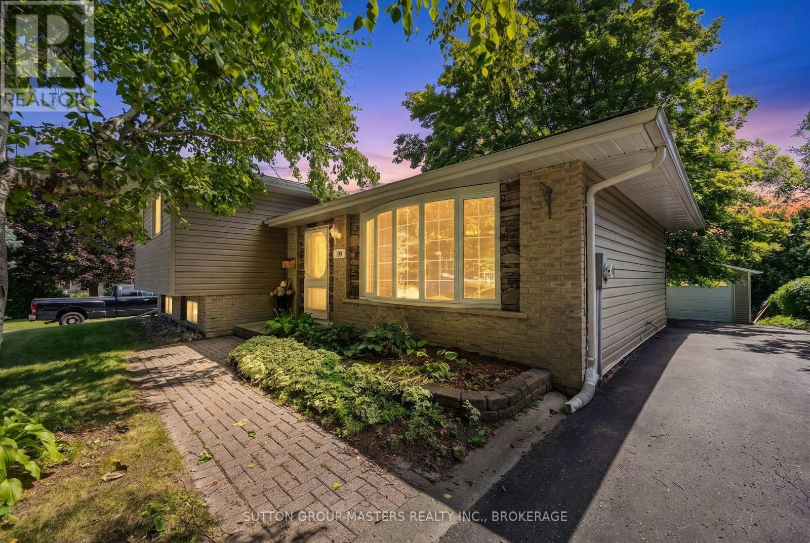 795 Safari Drive, Kingston, ON, K7M 6W1