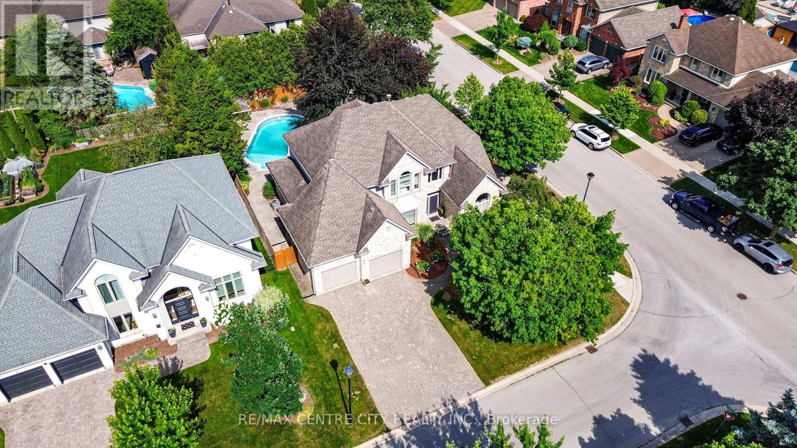 2 Havenwood Way, London, ON, N6H 5C2