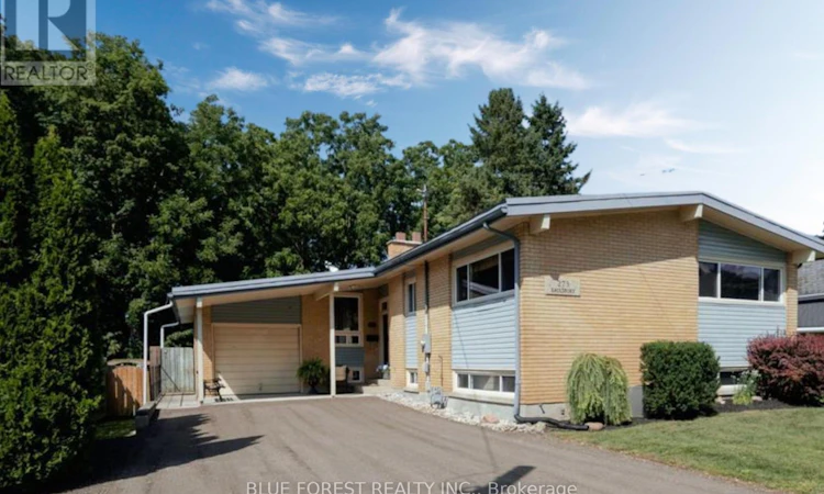 273 Saulsbury Street