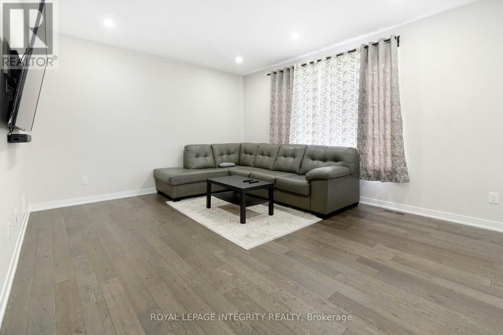 324 Appalachian Circle, Manotick, ON, K2J 6X3 - 4