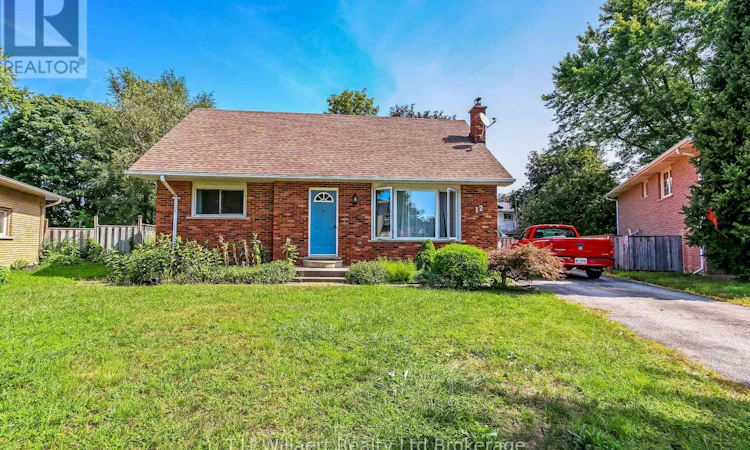 12 Alba Avenue