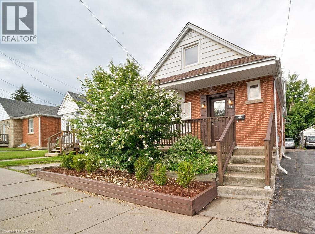 82 Whitney Avenue, Hamilton, ON, L8S 2G5
