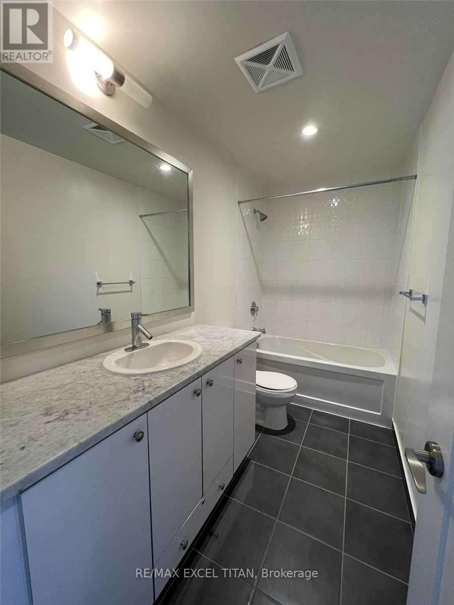 TH101-825 Church Street, Toronto, ON, M4W 3Z4 - 9