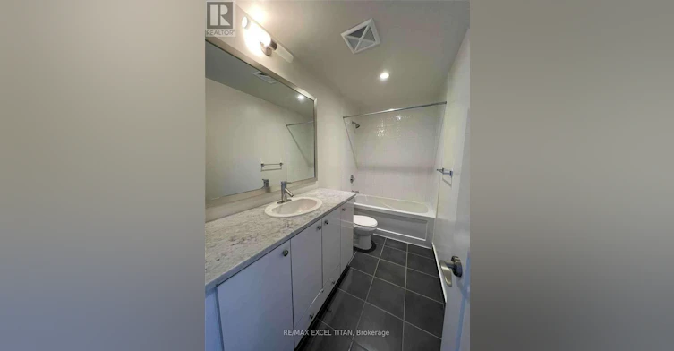 TH101-825 Church Street, Toronto, ON, M4W 3Z4 - 9