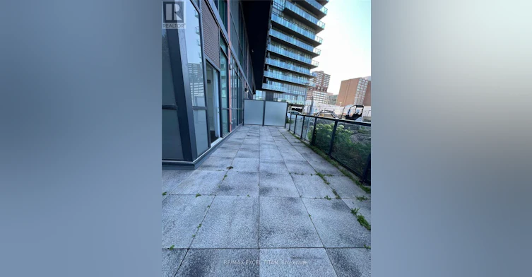 TH101-825 Church Street, Toronto, ON, M4W 3Z4 - 18