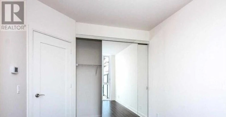 TH101-825 Church Street, Toronto, ON, M4W 3Z4 - 11