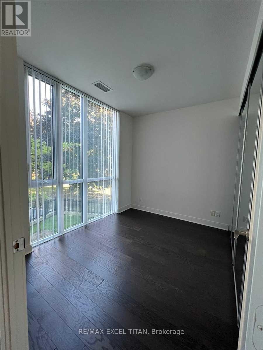 TH101-825 Church Street, Toronto, ON, M4W 3Z4 - 12