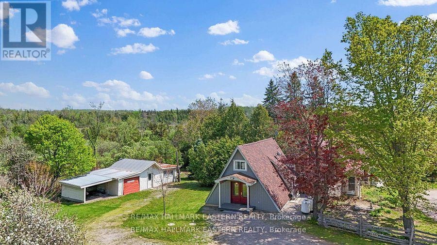 2215 David Fife Line - 2