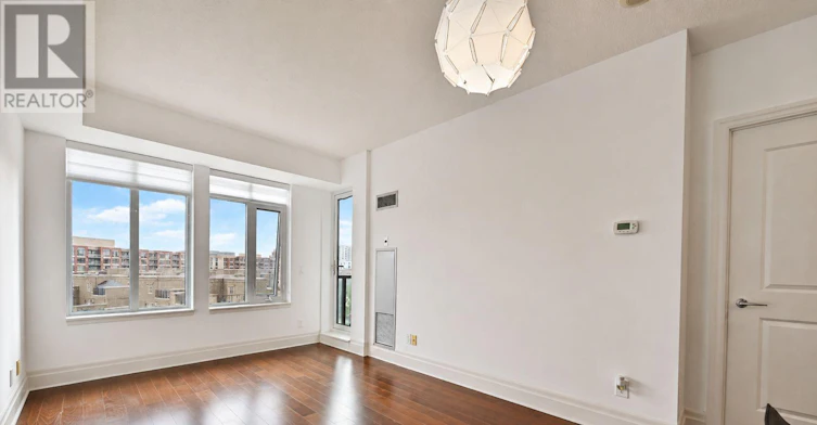 619-111 Upper Duke Crescent, Markham, ON, L6G 0C8 - 4