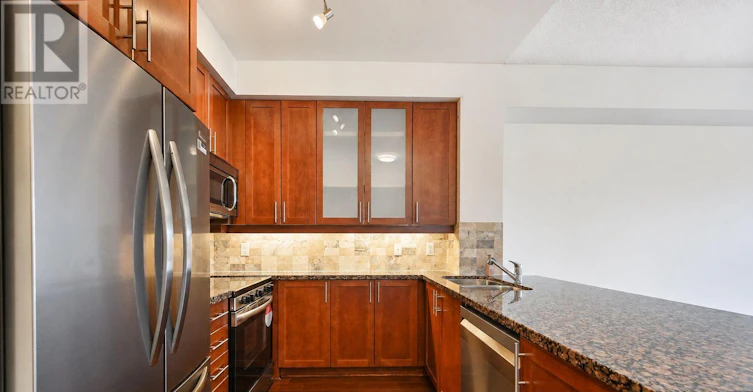 619-111 Upper Duke Crescent, Markham, ON, L6G 0C8 - 10