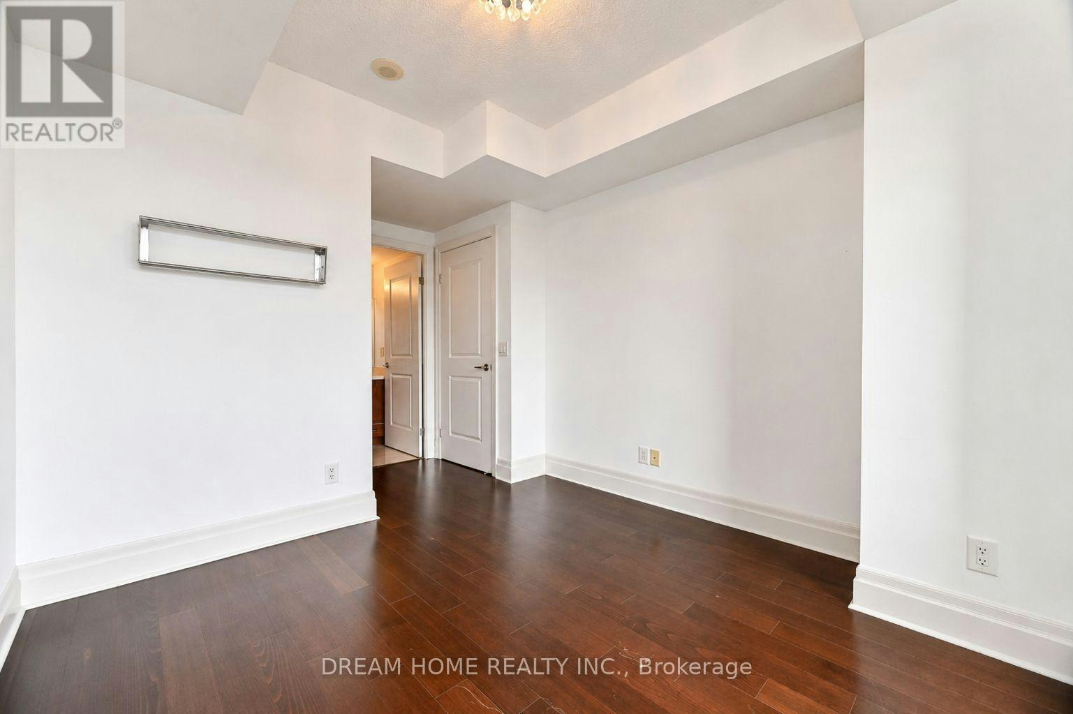 619-111 Upper Duke Crescent, Markham, ON, L6G 0C8 - 14