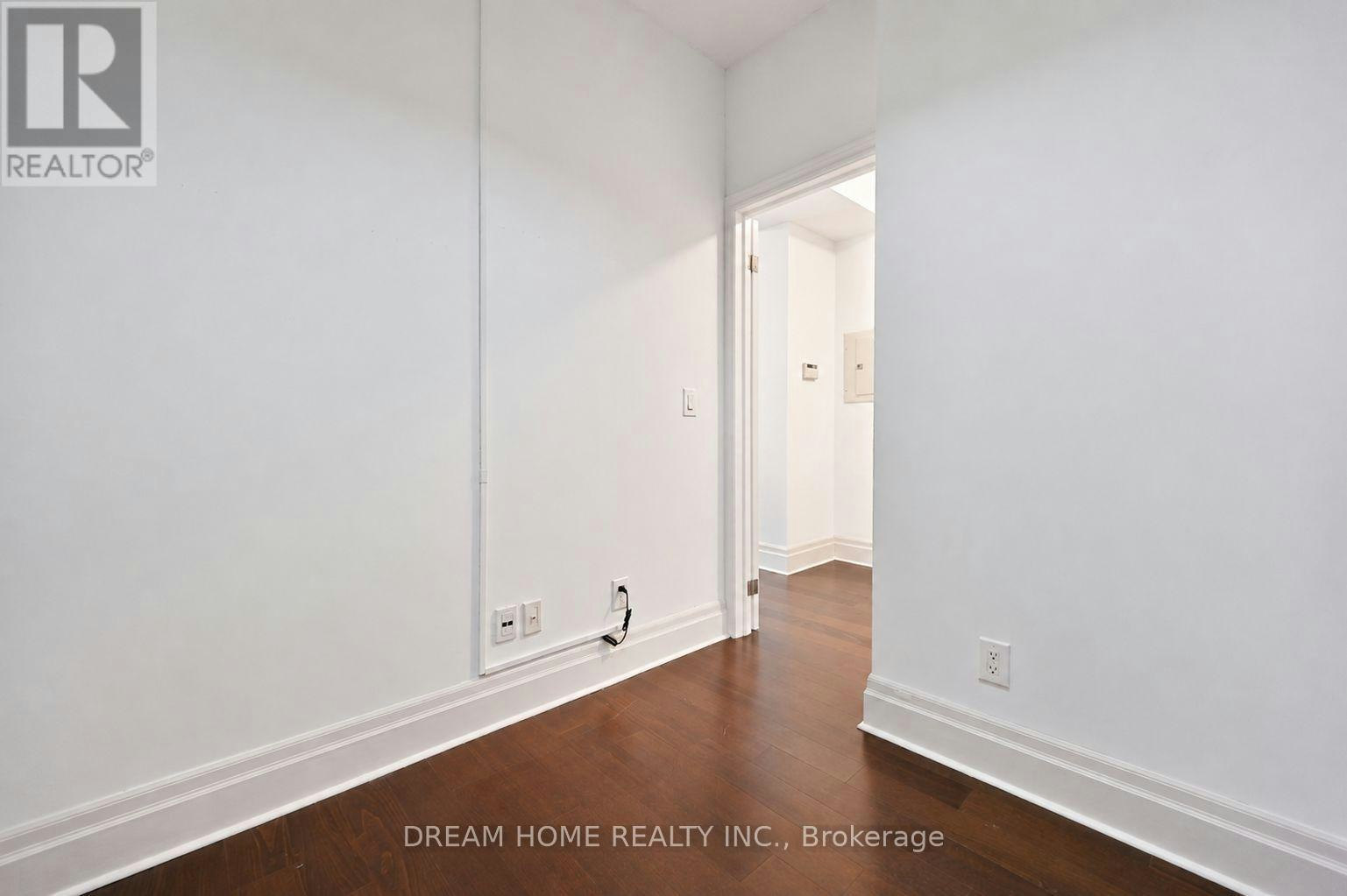 619-111 Upper Duke Crescent, Markham, ON, L6G 0C8 - 17