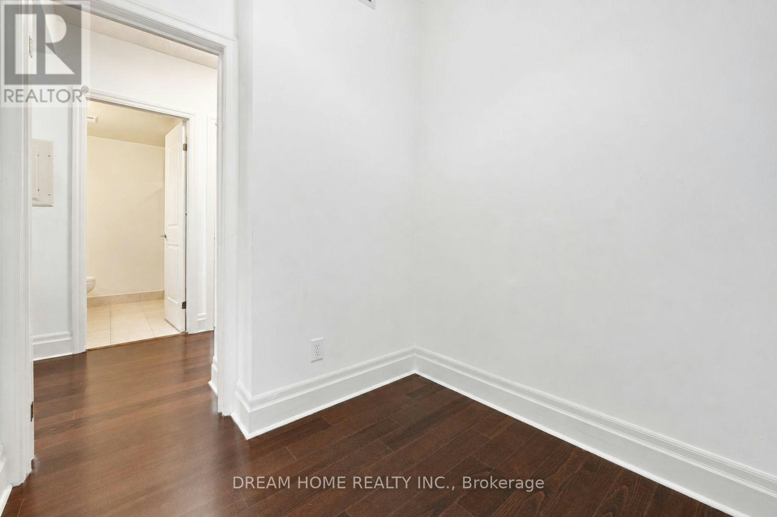619-111 Upper Duke Crescent, Markham, ON, L6G 0C8 - 19