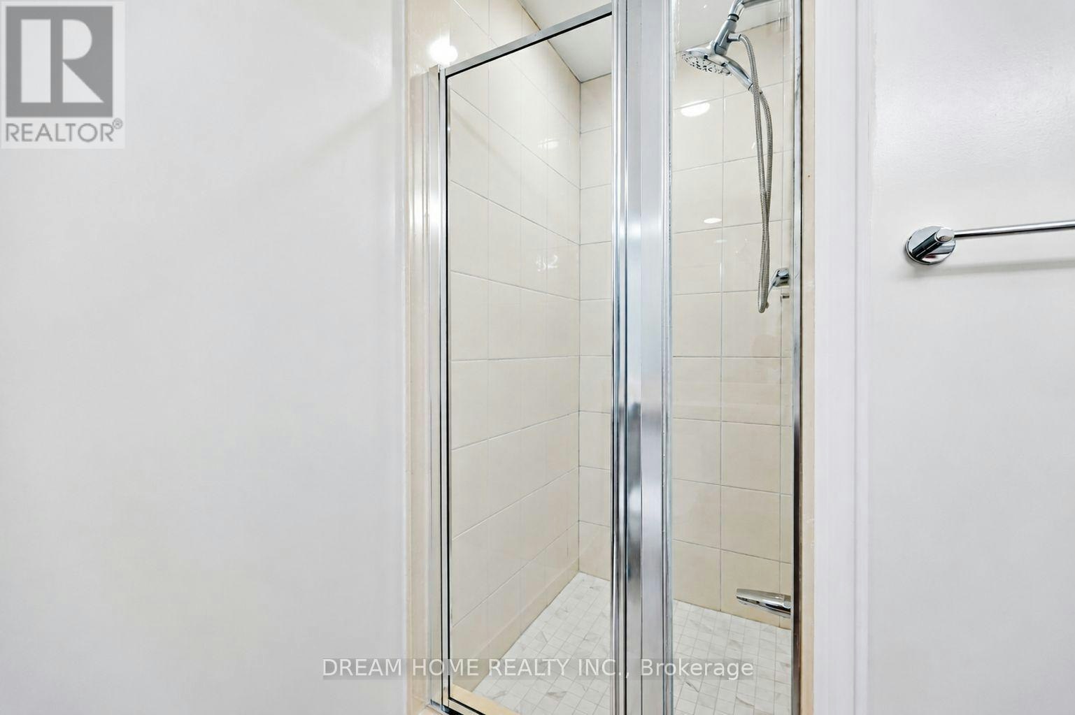 619-111 Upper Duke Crescent, Markham, ON, L6G 0C8 - 21