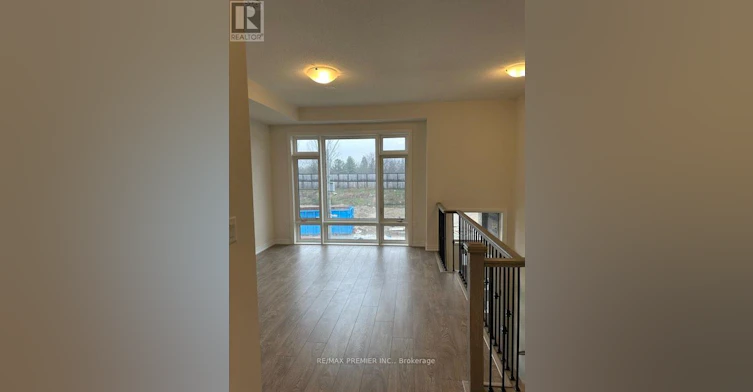8 Cherry Hill Lane, Barrie, ON, L9J 0M7 - 4