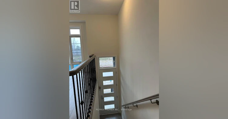 8 Cherry Hill Lane, Barrie, ON, L9J 0M7 - 2